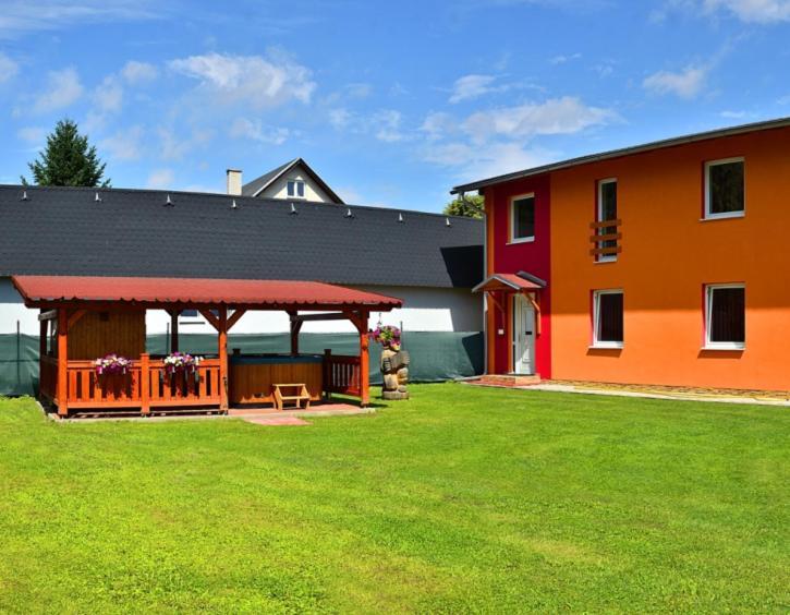 Privat Monika Hotel Liptovsky Mikulas Exterior photo